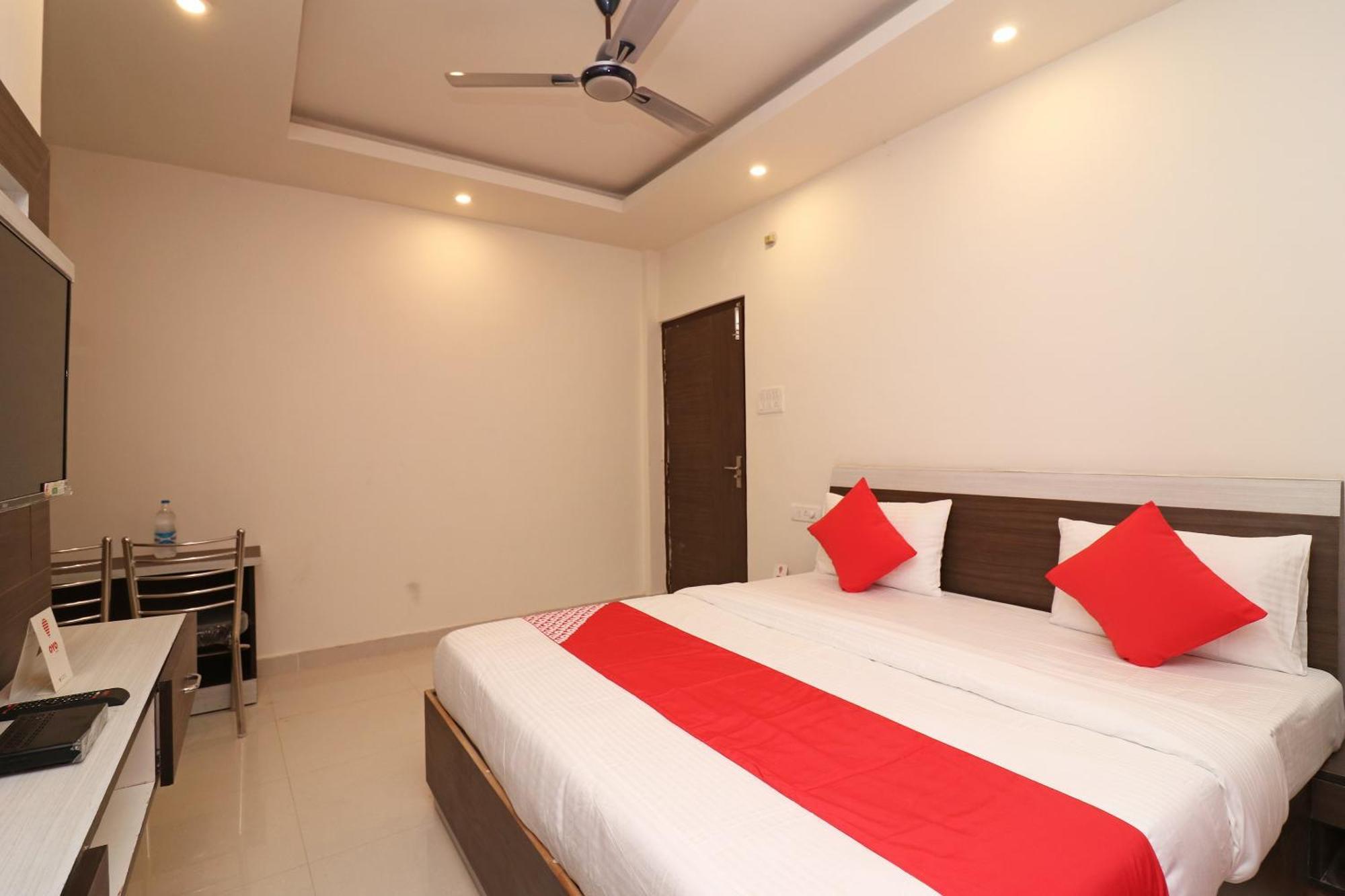 Oyo Paradise Inn Allāhābād Junction Eksteriør billede