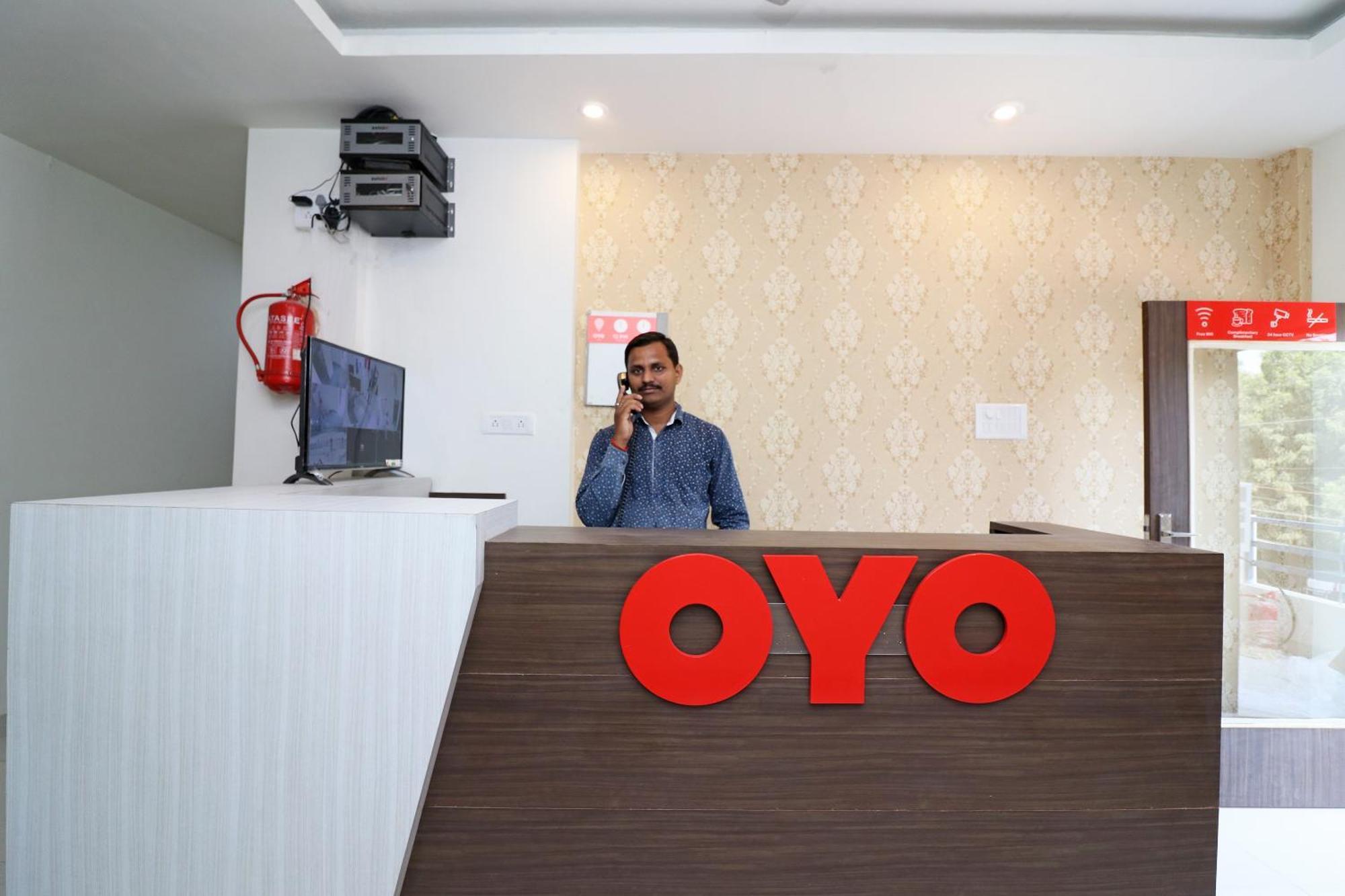 Oyo Paradise Inn Allāhābād Junction Eksteriør billede